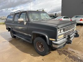 1990 CHEVROLET SUBURBAN