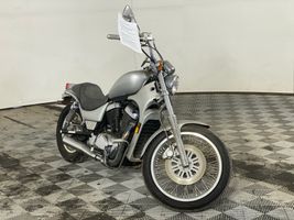 2000 SUZUKI INTRUDER