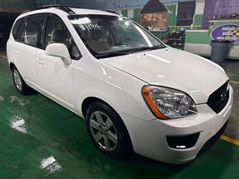 2008 KIA RONDO