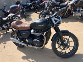 2017 TRIUMPH STREET TWIN