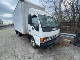 2004 ISUZU NPR