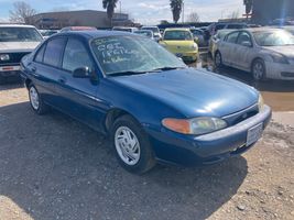 1998 FORD ESCORT