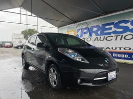 2011 NISSAN LEAF