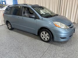 2006 TOYOTA SIENNA