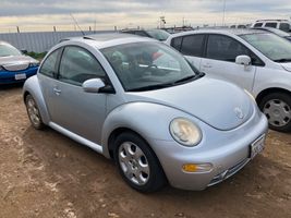 2003 VOLKSWAGEN NEW BEETLE