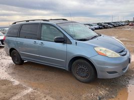 2006 TOYOTA SIENNA