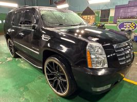 2011 CADILLAC ESCALADE