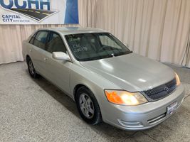 2000 TOYOTA AVALON