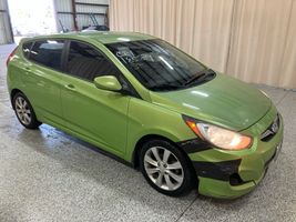 2012 HYUNDAI ACCENT