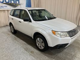 2010 SUBARU FORESTER X