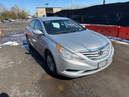 2011 HYUNDAI SONATA