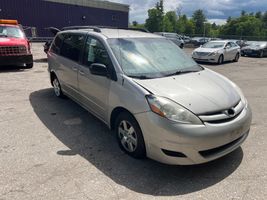 2008 TOYOTA SIENNA CE