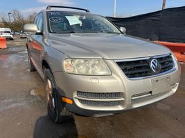 2004 VOLKSWAGEN TOUAREG