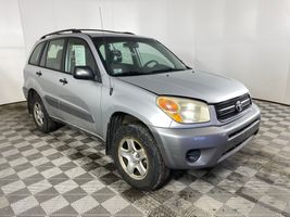 2004 TOYOTA RAV4