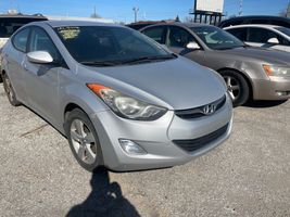 2012 HYUNDAI ELANTRA