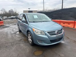 2010 VOLKSWAGEN ROUTAN