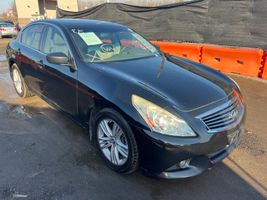 2010 INFINITI G37