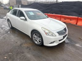 2011 INFINITI G25