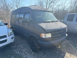 1995 DODGE 2500 RAM VANS