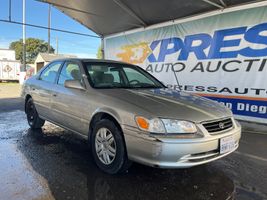 2000 TOYOTA CAMRY LE