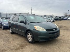 2004 TOYOTA SIENNA