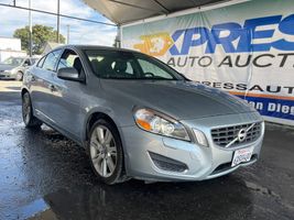 2012 VOLVO S60
