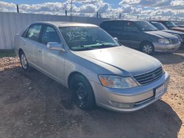 2003 TOYOTA AVALON XL