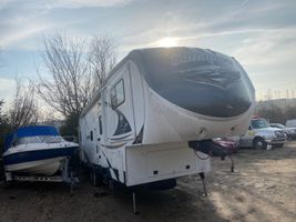 2013 FOREST RIVER INC (SANDPIPER BY FOREST RIVER) 366FL 