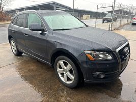 2010 AUDI Q5