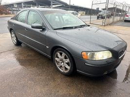 2005 VOLVO S60
