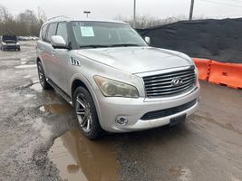 2011 INFINITI QX56 