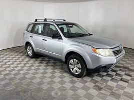2010 SUBARU FORESTER X
