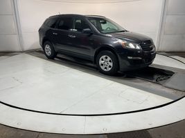2014 CHEVROLET TRAVERSE LS