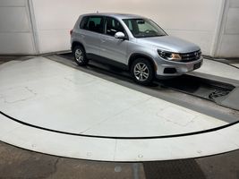 2012 VOLKSWAGEN TIGUAN S