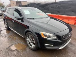 2016 VOLVO V60 T5 CROSS CTRY PLAT