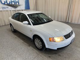 1999 VOLKSWAGEN PASSAT GLS