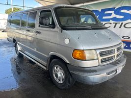 2001 DODGE 3500 RAM VANS