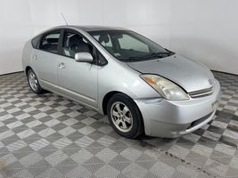 2005 TOYOTA PRIUS 