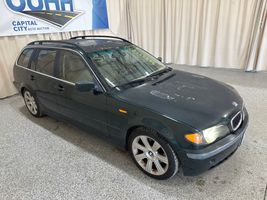 2002 BMW 3-SERIES 325I