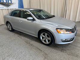 2015 VOLKSWAGEN PASSAT LIMITED EDITION