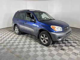 2004 TOYOTA RAV4 