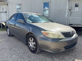 2002 TOYOTA CAMRY LE