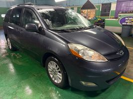 2007 TOYOTA SIENNA