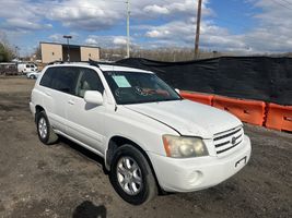 2003 TOYOTA HIGHLANDER 