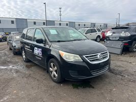2010 VOLKSWAGEN ROUTAN SE