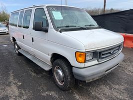 2006 FORD E350 VANS CHATEAU