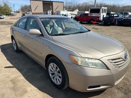 2009 TOYOTA CAMRY LE