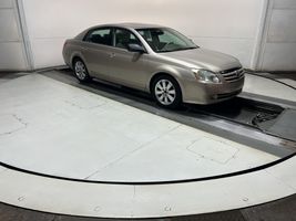 2006 TOYOTA AVALON XL