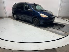 2004 TOYOTA SIENNA CE 7 PASSENGER