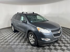 2011 CHEVROLET TRAVERSE LT